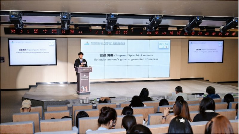 半决赛分为即席演讲1V1和已备演讲两