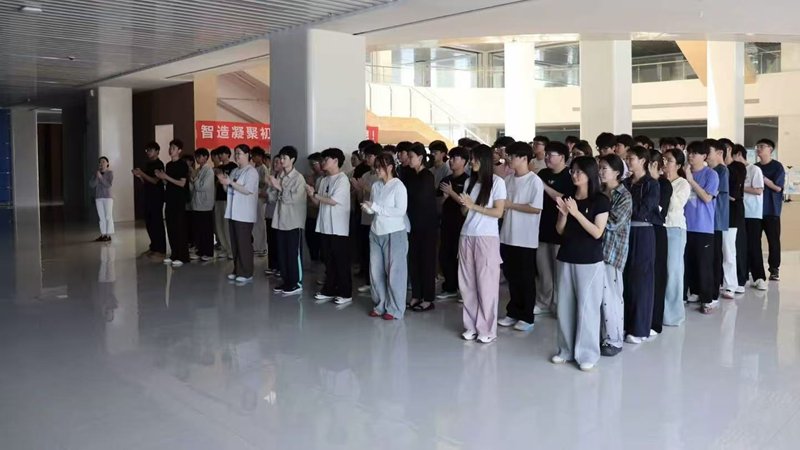 副校长陈静